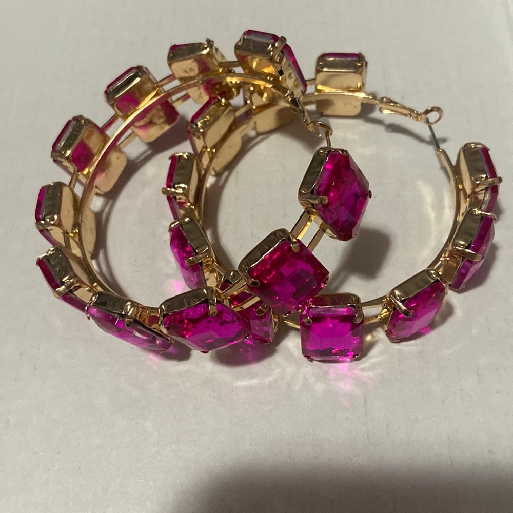 Fuschia/gold hoop earrings